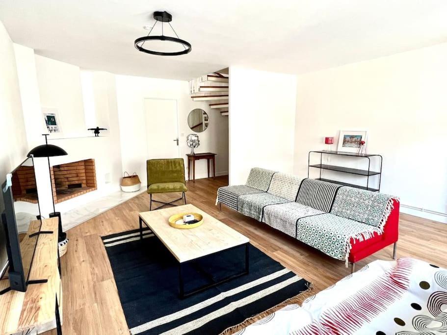 Superbe Appartement Avec Parking La Rochelle  Exterior photo
